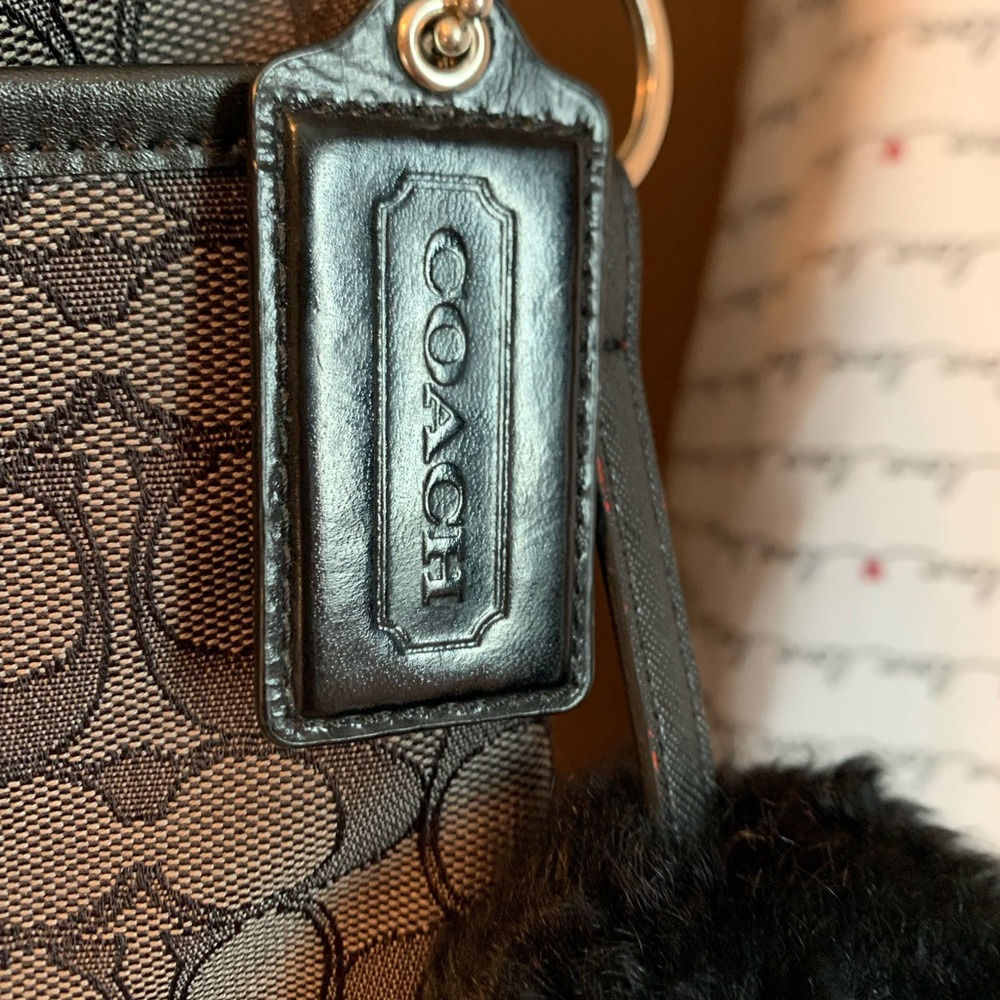 Coach Black Key & Card Holder Sleek Design